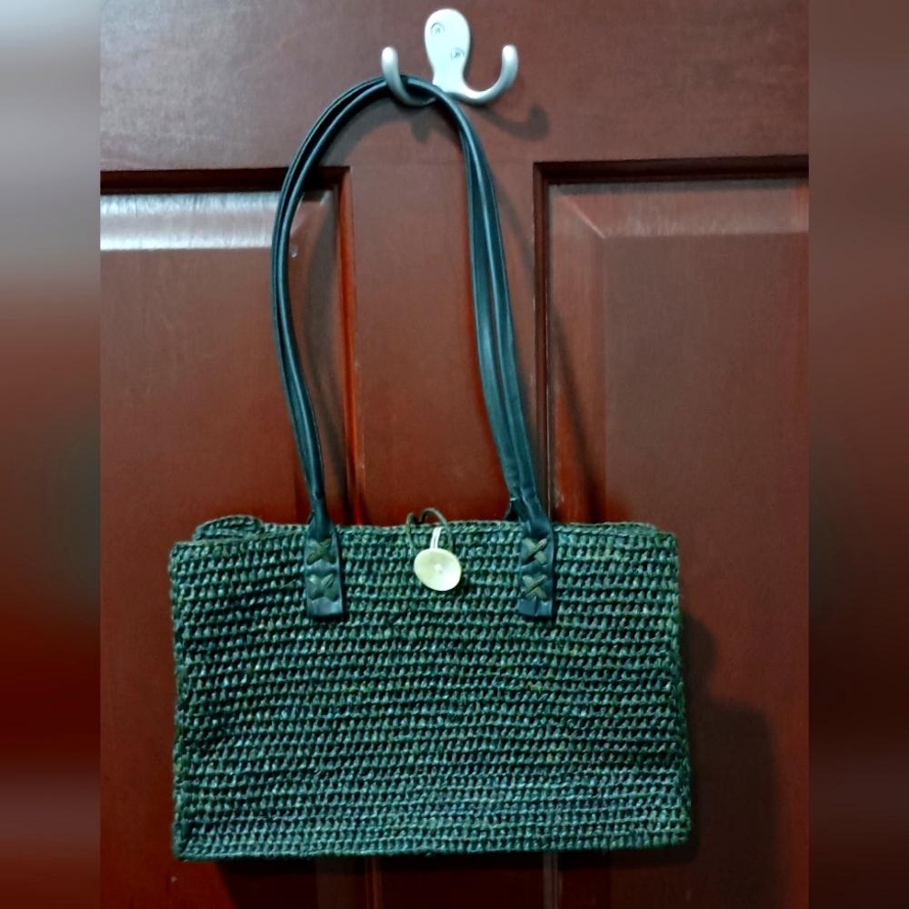 Annabel Ingall Australia 100% Raphia black purse